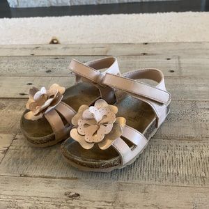 Girls Light Pink Leather Sandals